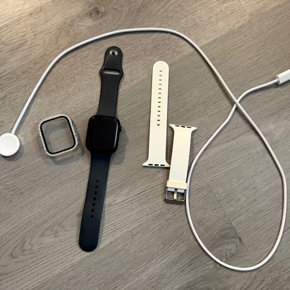 Apple Watch 9 - Picture 1 of 4